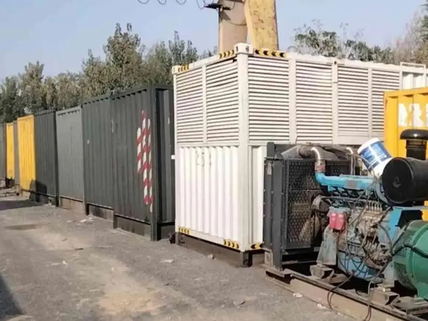 大埔200KW柴油发电机机组每小时油耗是多少？